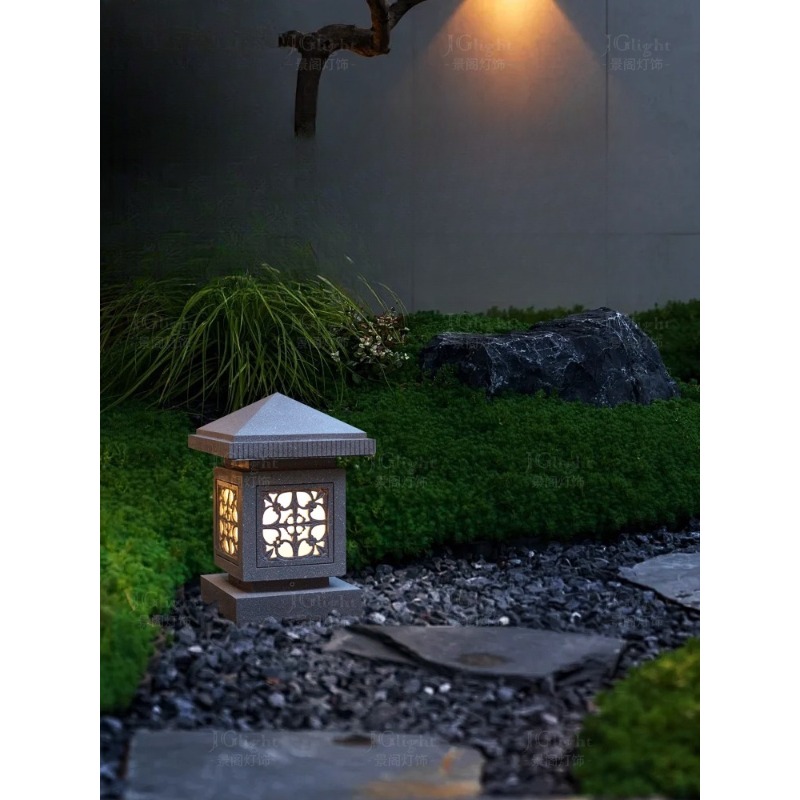 Outdoor Chinese stone lantern  - Gardening Tools B&Q recensione e prezzo